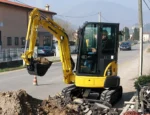 Komatsu PC26MR-3 + 3 GODETS – Mini Pelle 2,8T – Image 2