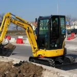Komatsu PC26MR-3 + 3 GODETS – Mini Pelle 2,8T
