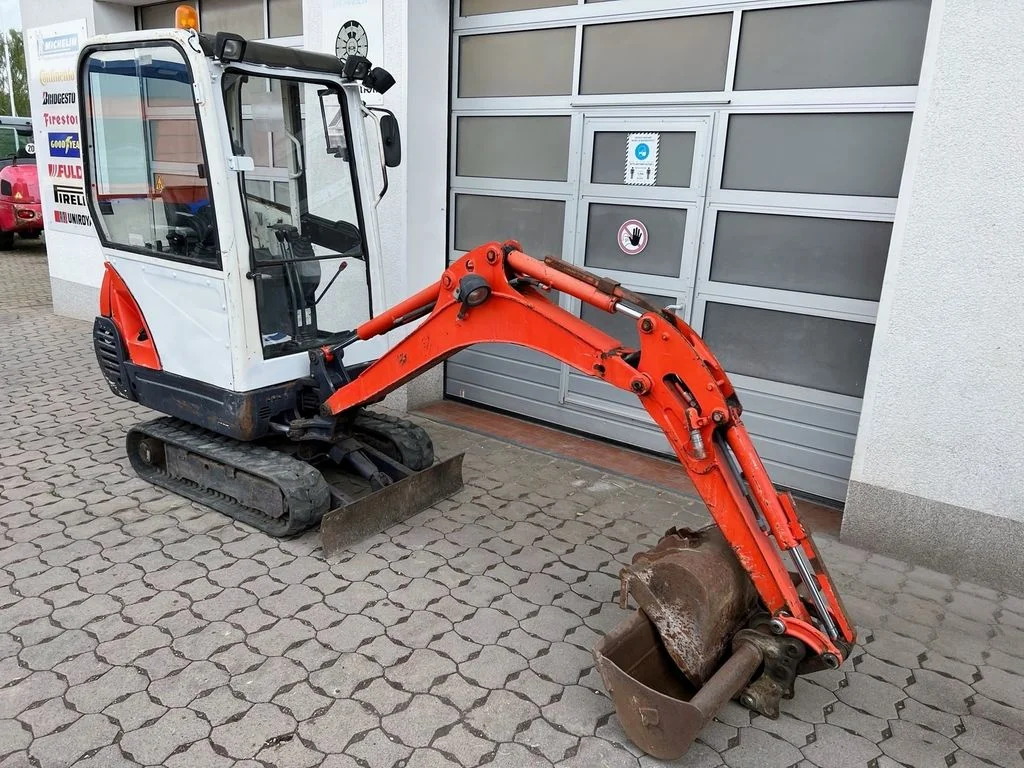 b3-2-1-4 KUBOTA KX36-3 + 3 GODETS – Mini Pelle 1,5T – Image 1