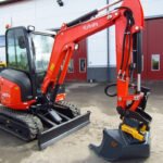 Kubota U27-4 NEUF + 3 GODETS
