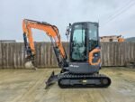 Doosan DX27Z–7 + 3 GODETS – Mini Pelle 2,7T – Image 2