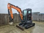 Doosan DX27Z–7 + 3 GODETS – Mini Pelle 2,7T – Image 4