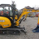 JCB 8029 CTS + 3 GODETS – Mini Pelle 2,9T