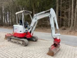 TAKEUCHI TB23R + 3 GODETS – Mini Pelle 2,5T