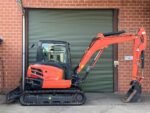 KUBOTA KX057-4 + 3 GODETS – Mini Pelle 5,5T