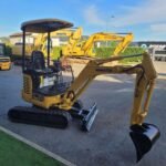 KOMATSU PC 18 MR2 + 3 GODETS – Mini Pelle 1,9T